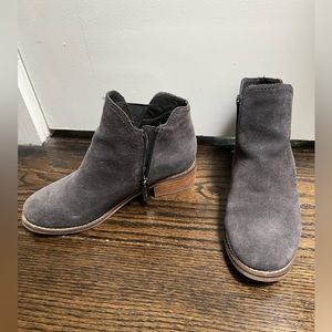 Ankle boots, gray, suede, size 6.5